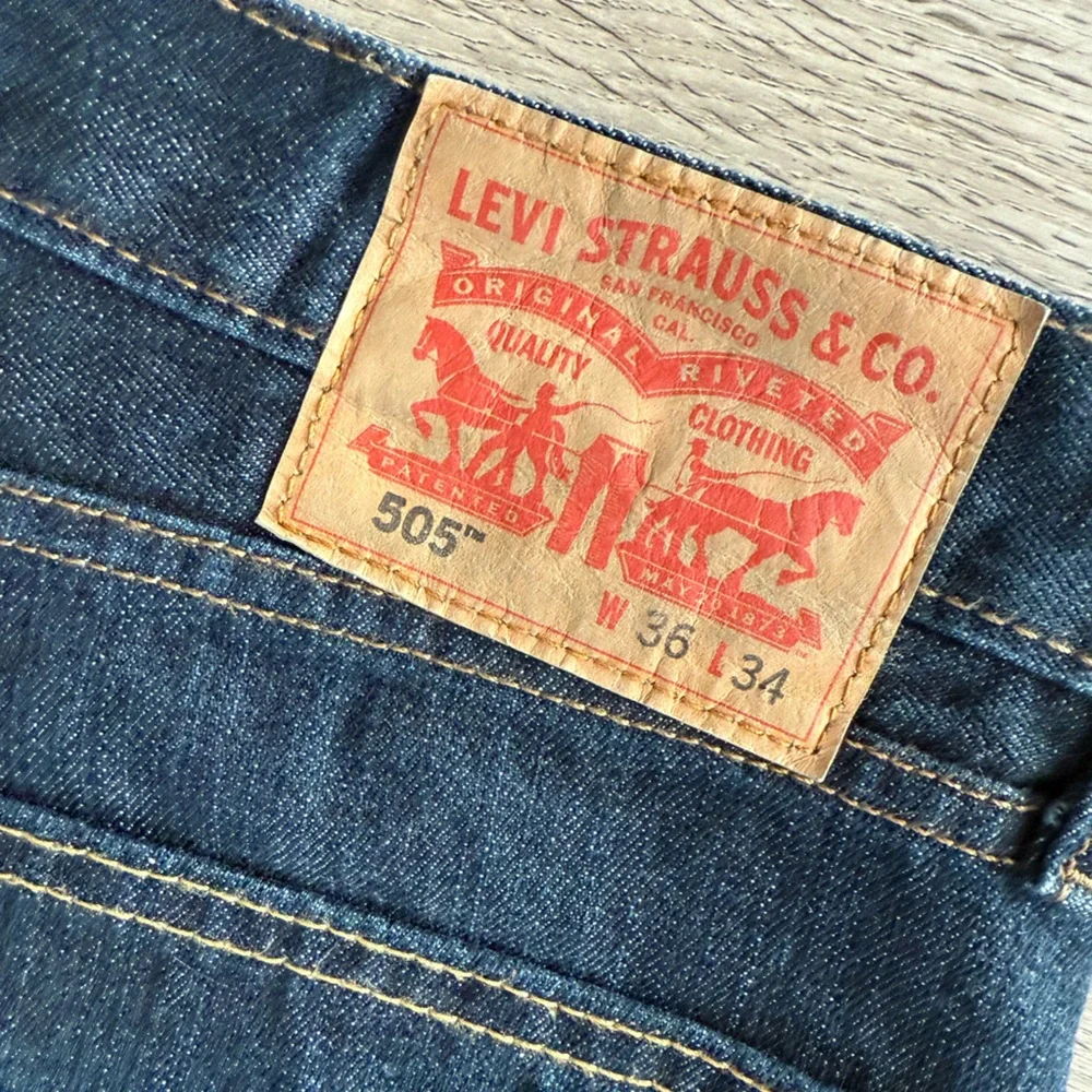Levi's Men’s 505 TALL Dark Blue Wash Straight Leg Jeans Size 36W 34L